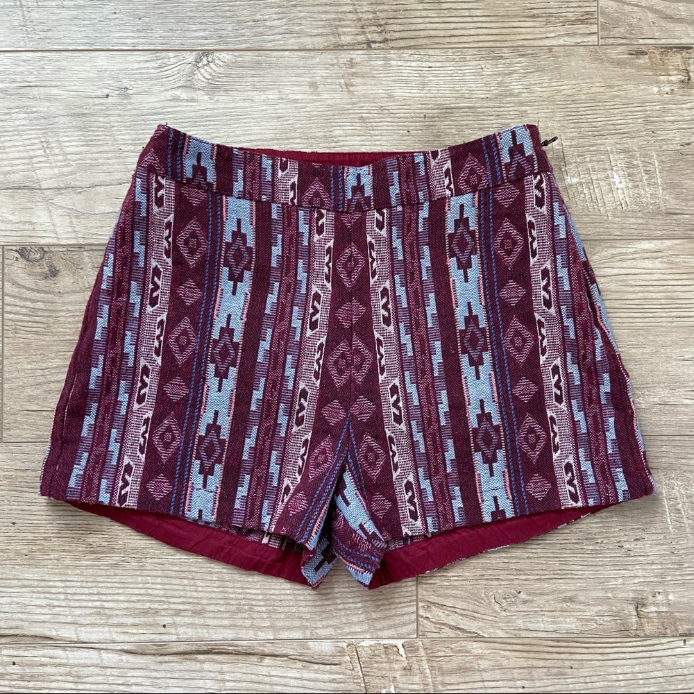 Hollister Pattern Shorts size 1
